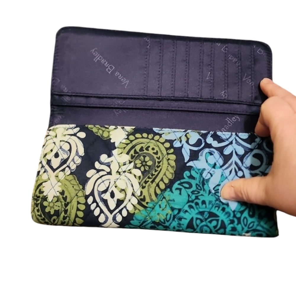 Vera Bradley camofloral wallet - Picture 2 of 6